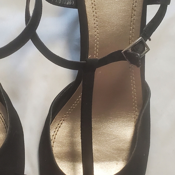 Dressy sandals - Picture 1 of 3